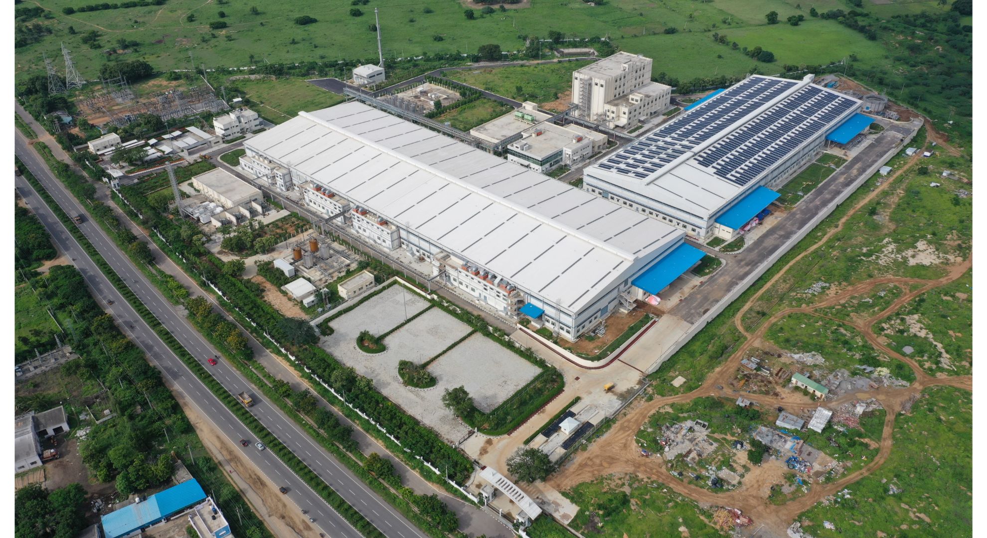 Plant company. Tata Motors, Pune Manufacturing Plant. Био натуре индастрий, Узбекистан. Производство среднее фото.