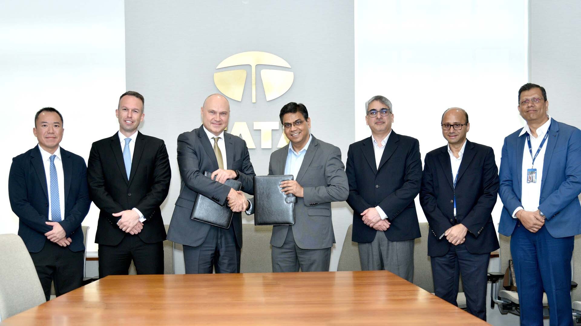 Tata Motors chooses Inchcape as its commercial vehicles distributor in