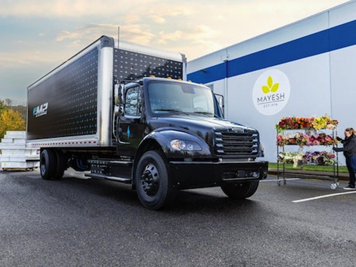 Daimler Truck North America launches Freightliner eM2 production for