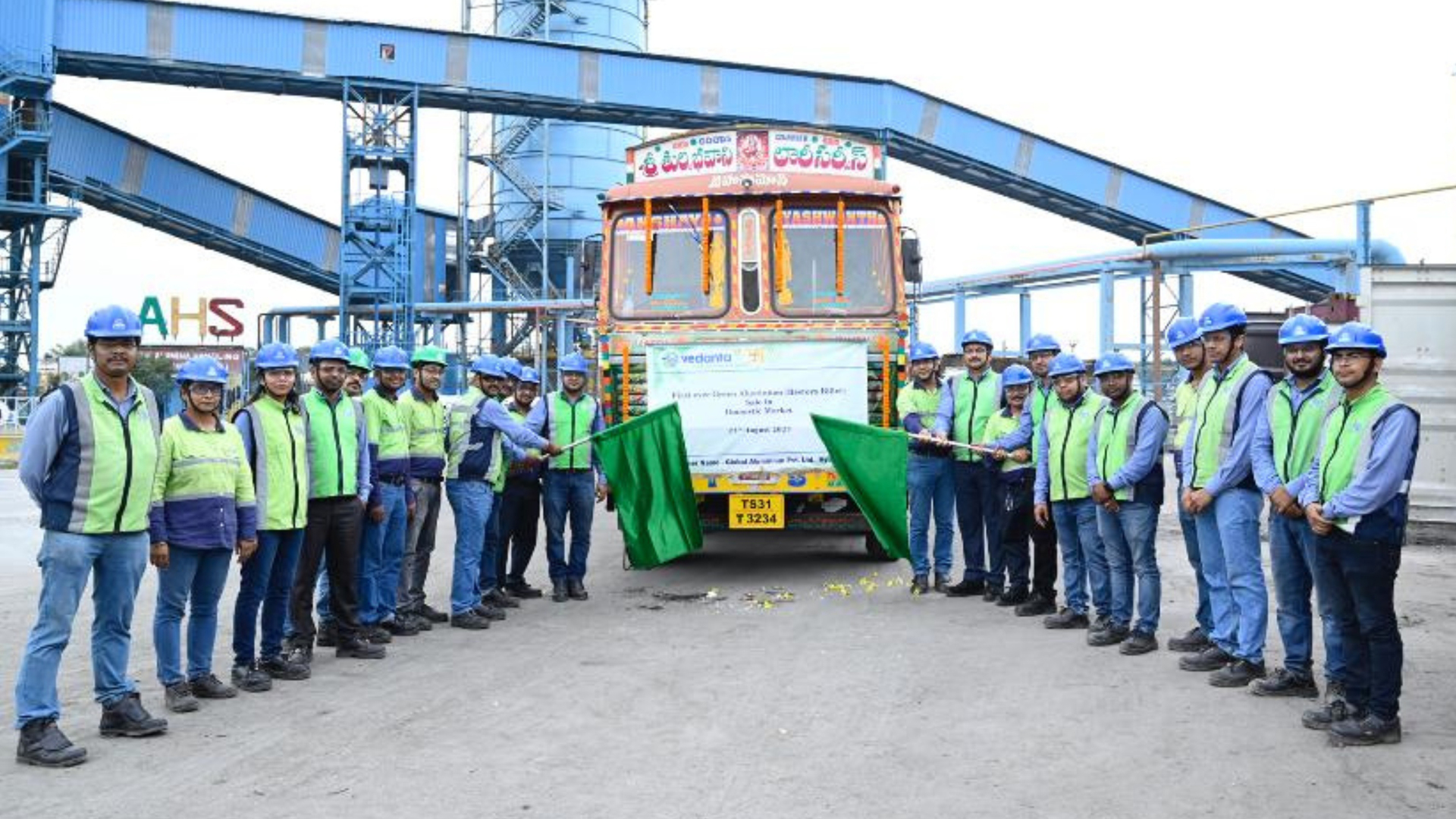 Vedanta Aluminium delivers inaugural shipment of Restora low-carbon ...