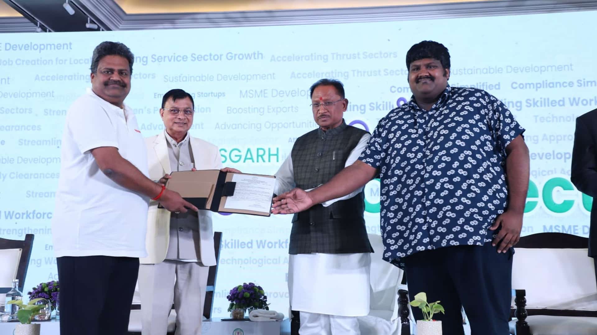 From left to right Eswara Rao Nandam, CEO & MD of Polymatech Electronics; Sri Lakhan Lal Dewangan, Hon’ble Minister of Commerce and Industries; Sri Vishnu Deo Sai, Hon’ble Chief Minister; Vishaal Nandam, Head of R&D, Polymatech Electronics