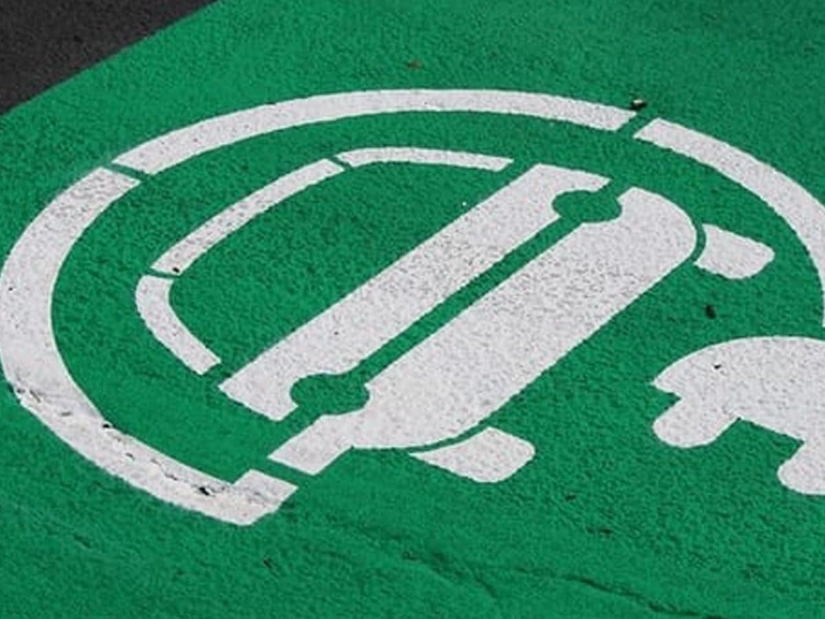 Delhi draft EV policy 2.0 to include hybrid vehicle tax waivers