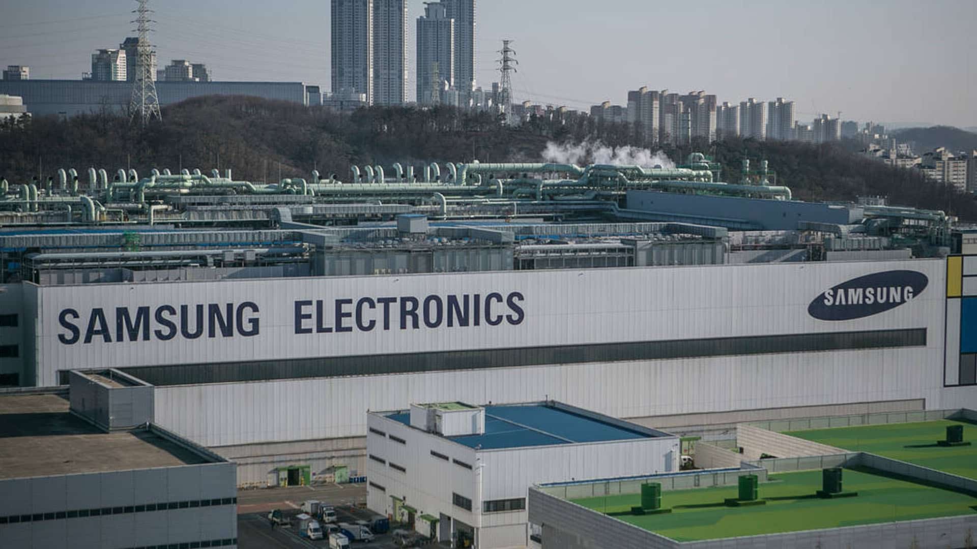 Samsung Electronics invests Rs 1,000 crore in Chennai manufacturing facility