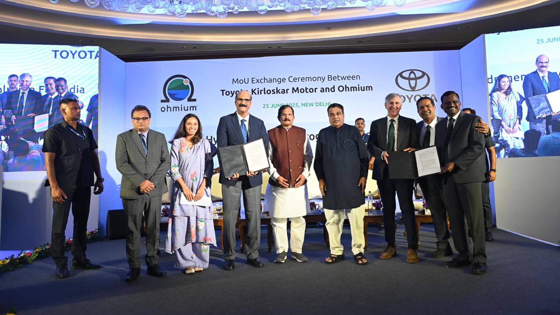 Toyota Kirloskar Motor and Ohmium International Partner for Advanced Hydrogen Solutions in India