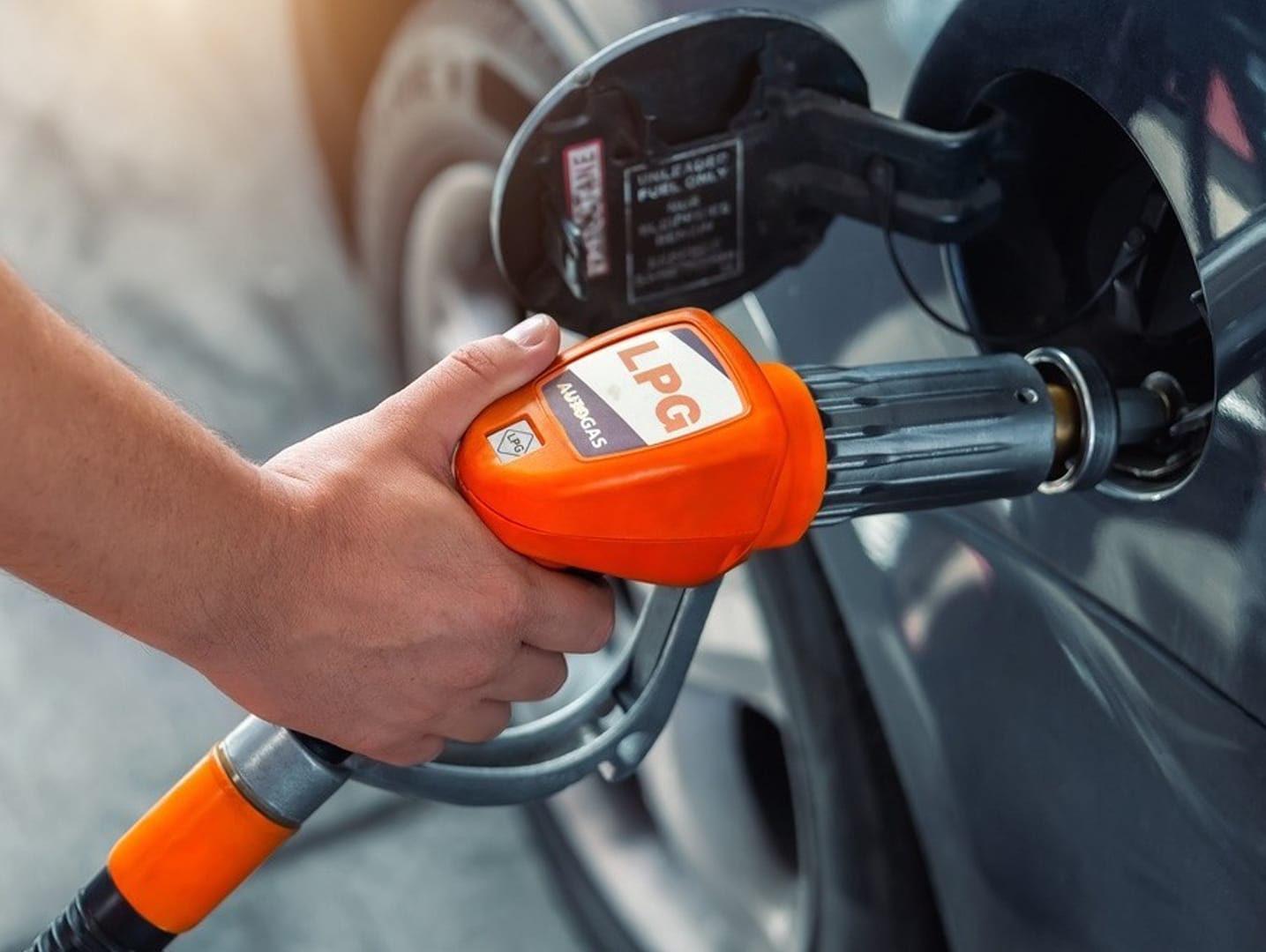 Delhi fuel ban sparks retrofit debate: Auto LPG touted as clean, affordable solution