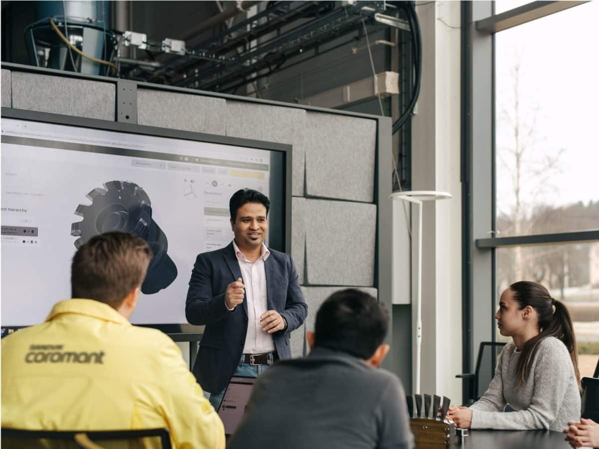 Sandvik Coromant centres drive manufacturing progress