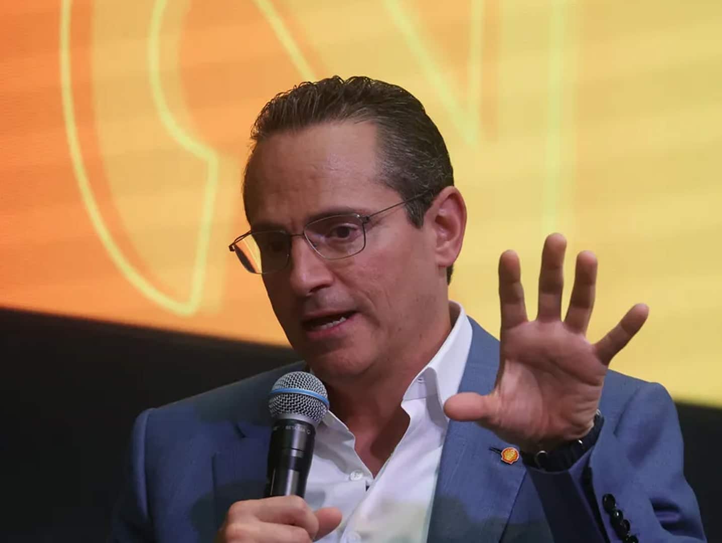 Shell and YPF agreed last December to start the first phase of the $50 billion Argentina LNG project.